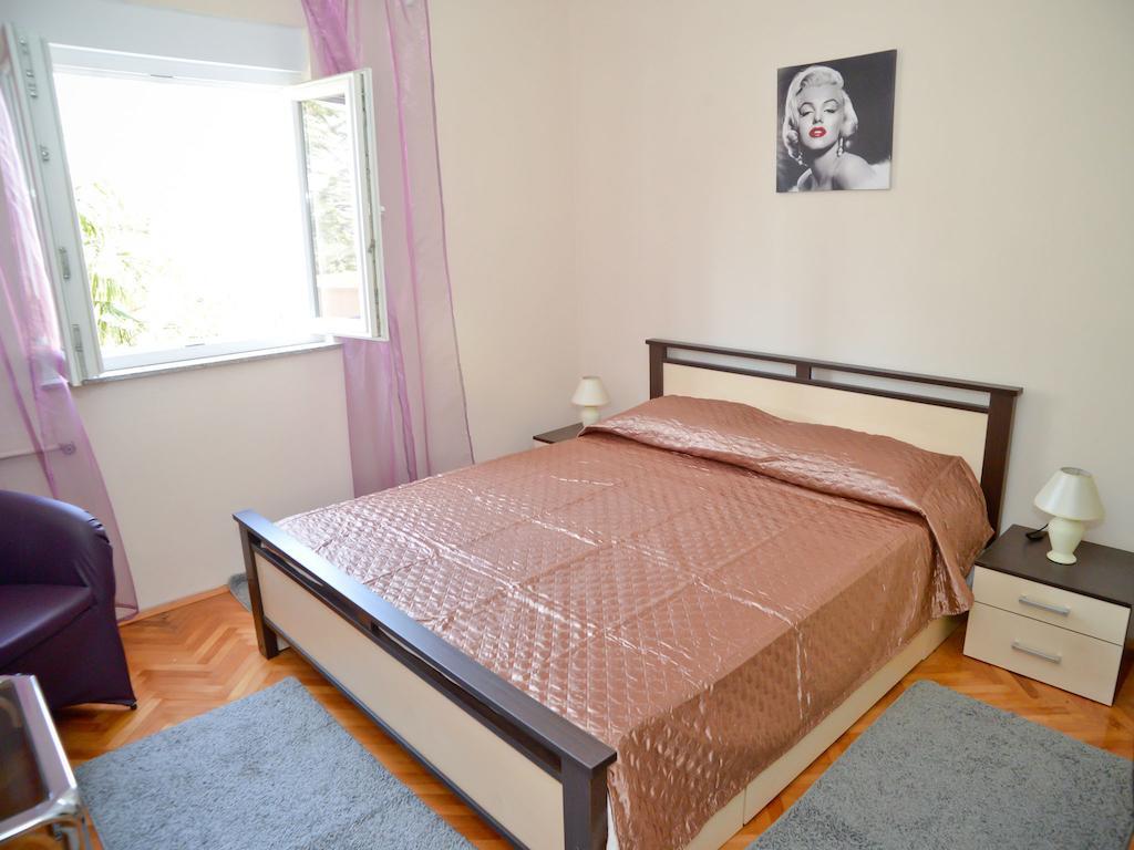 Apartments And Rooms Antonio Zara Camera foto