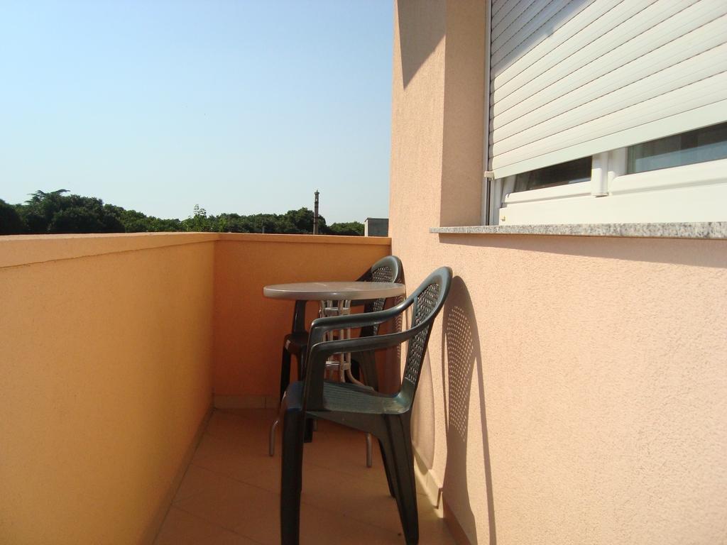 Apartments And Rooms Antonio Zara Camera foto